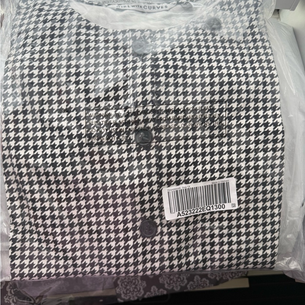 Chic Houndstooth Blazer by Avenue